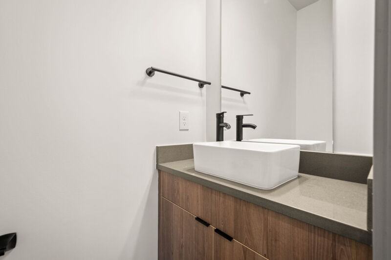 1565 King St - Photo 6 of 18