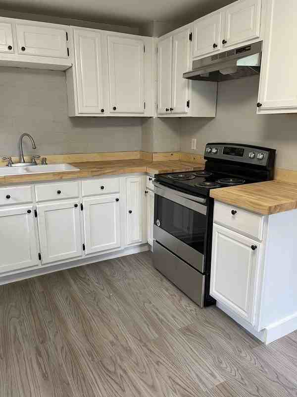 1719 Airline Dr #A - Photo 7 of 20