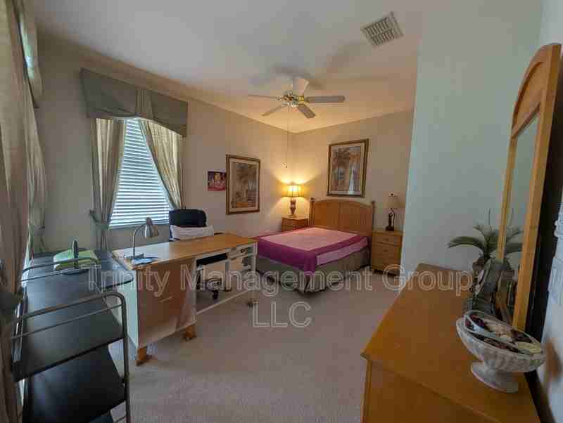 10812 Deerberry Dr - Photo 7 of 10