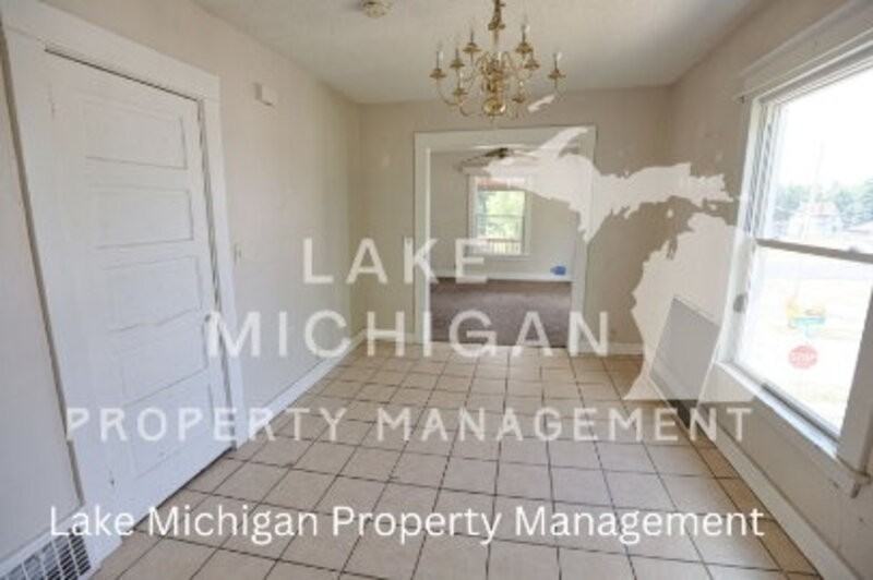 941 Baldwin St Se #2 - Photo 4 of 9