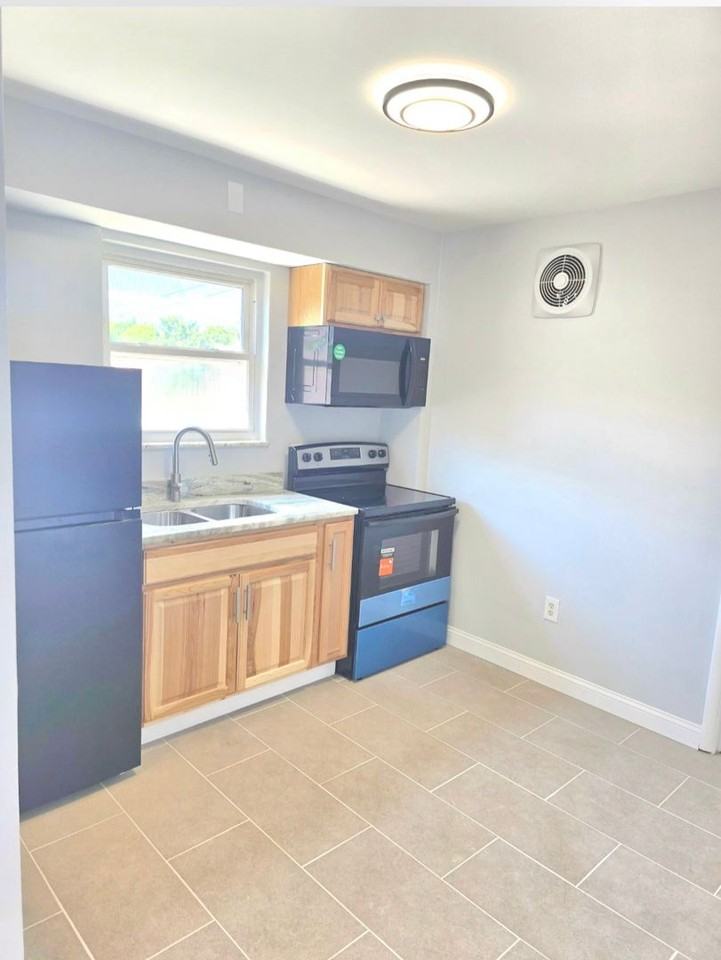 Charming 11 unit building featuring 1 - Photo 5 of 24