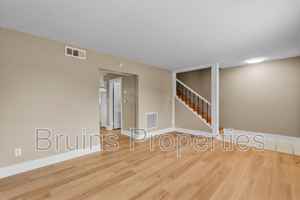 featured image of 1825 Johnson St #E1