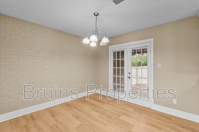 1825 Johnson St #E1 - Photo 7 of 30