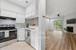 featured image of 1013 Chestnut St #B1
