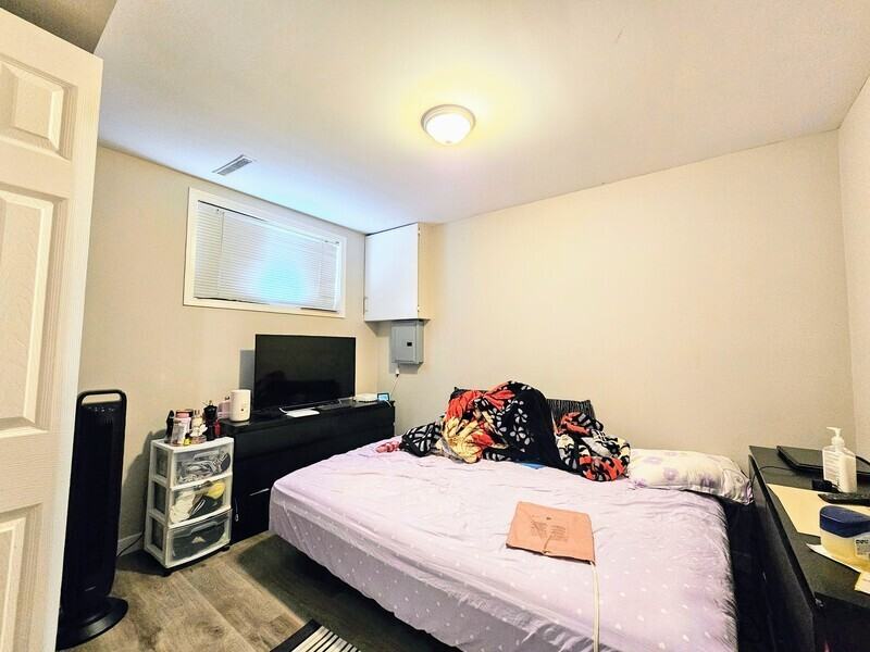 12010 101 St Nw - Photo 2 of 8