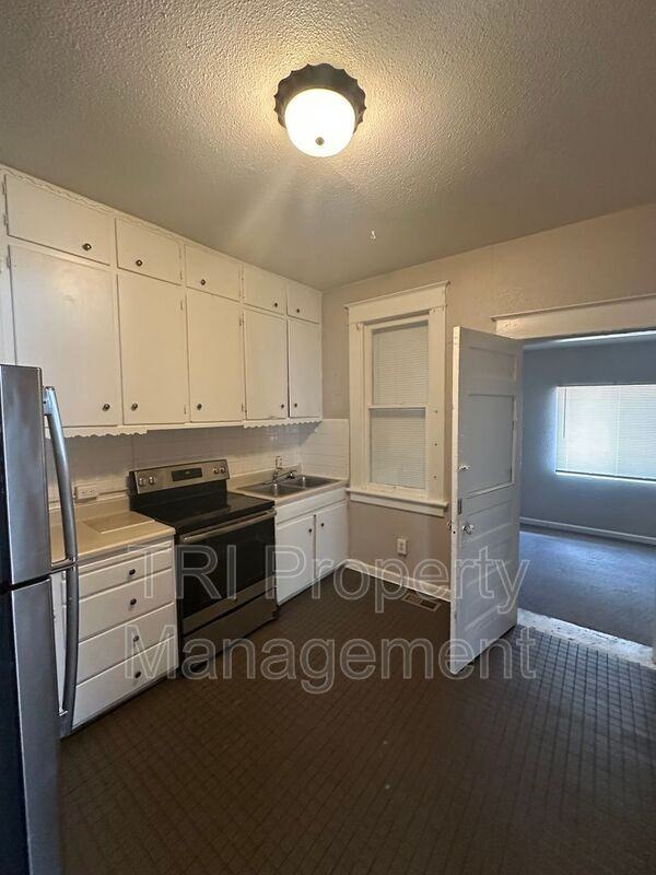 414 13th Ave - Photo 6 of 10