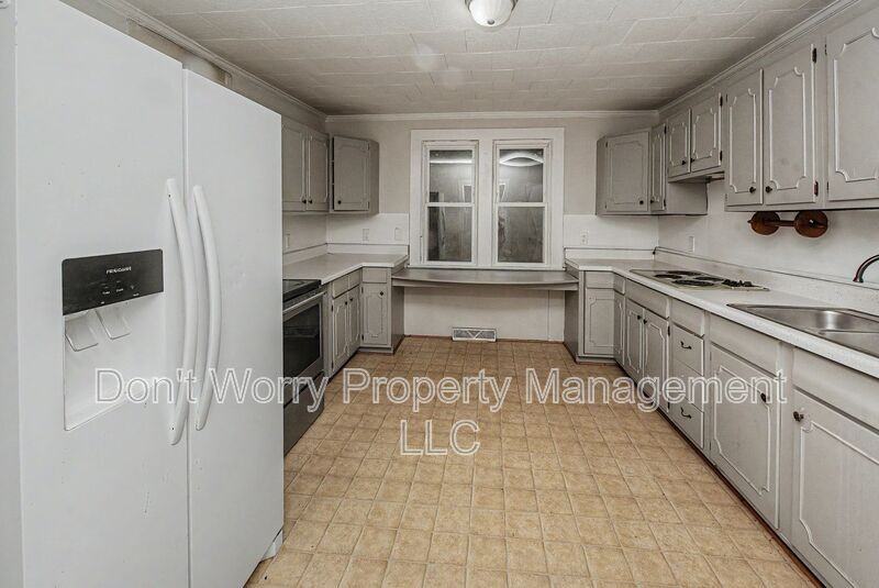 4106 Lexwin Ave - Photo 2 of 10