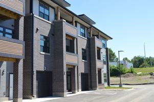 featured image of 716 Darling Ave