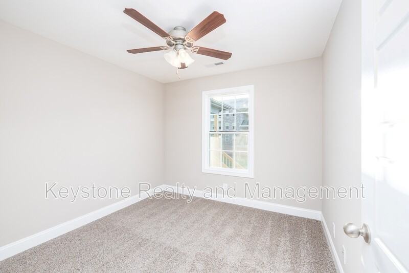 808 Lillian Grace Dr - Photo 7 of 14