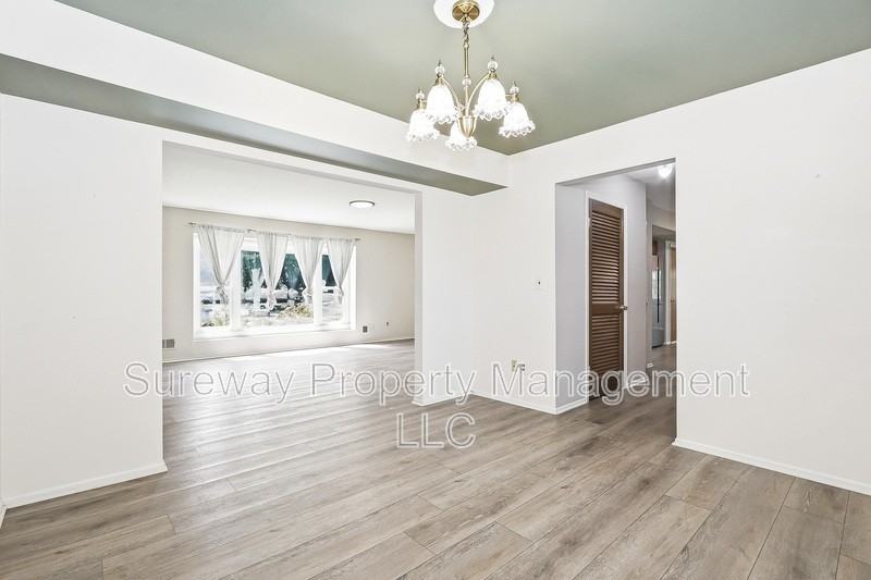 2 Albert E Bonacci Dr - Photo 6 of 24