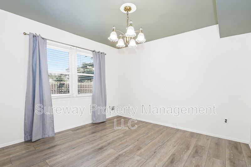2 Albert E Bonacci Dr - Photo 7 of 24