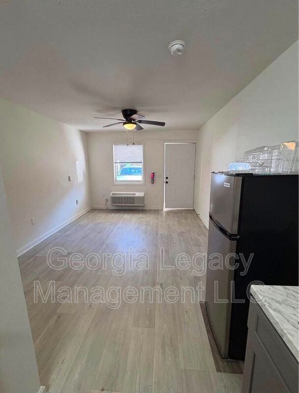 3334 Dellwood Rd #3 - Photo 3 of 7