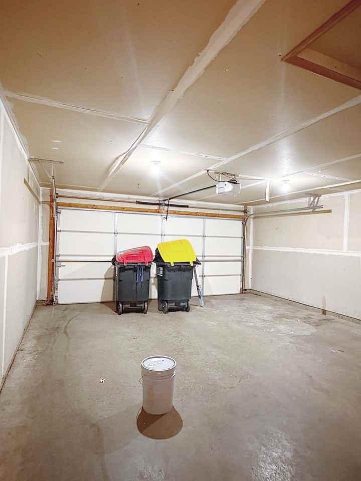 2332 Hopkins Dr - Photo 5 of 19