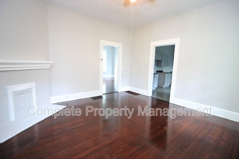 1822 Exeter Ave - Photo 3 of 8