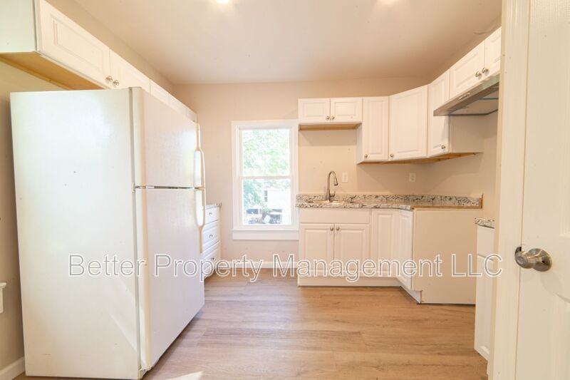 730 E Montrose St #2 - Photo 2 of 12