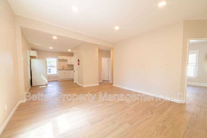 730 E Montrose St #2 - Photo 4 of 12
