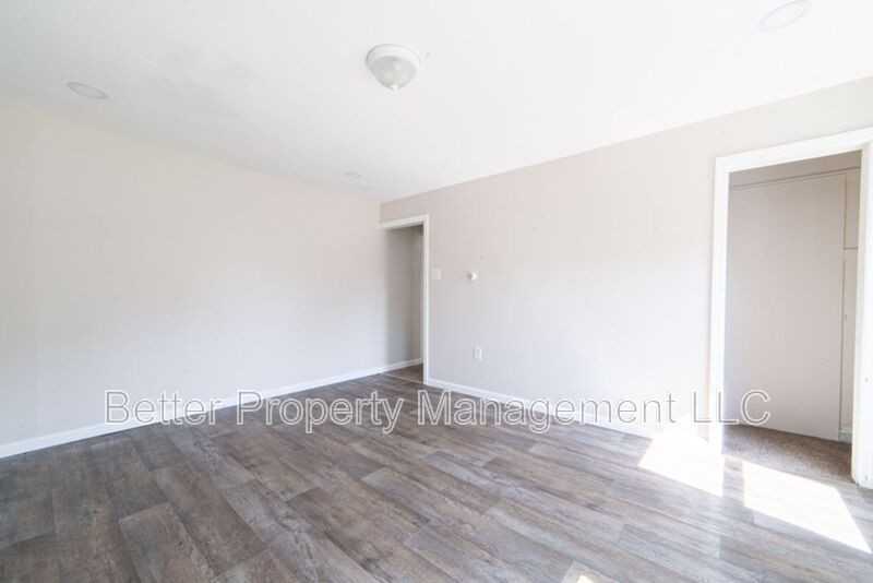 414 W Park Ave #4 - Photo 4 of 12