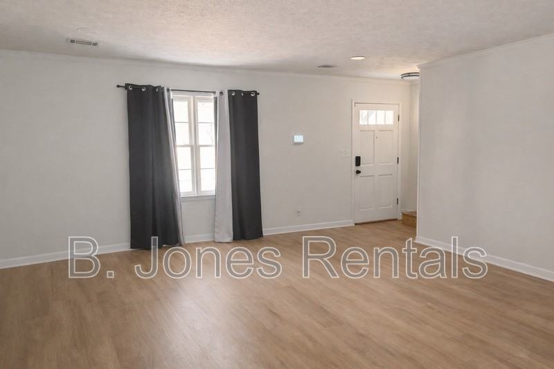 30 Fairfield Dr - Photo 5 of 16