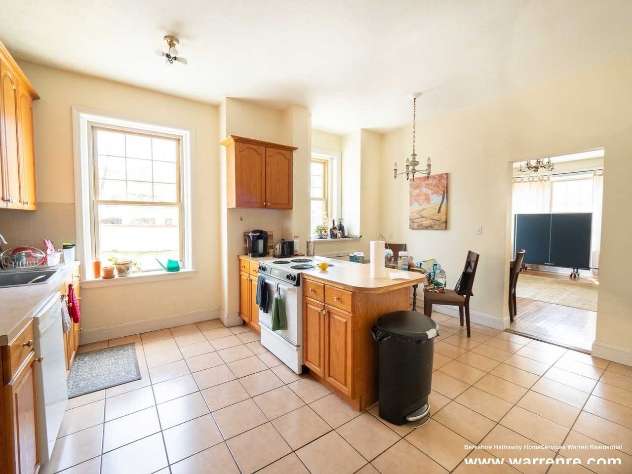 481 Boylston St #1 - Photo 4 of 15