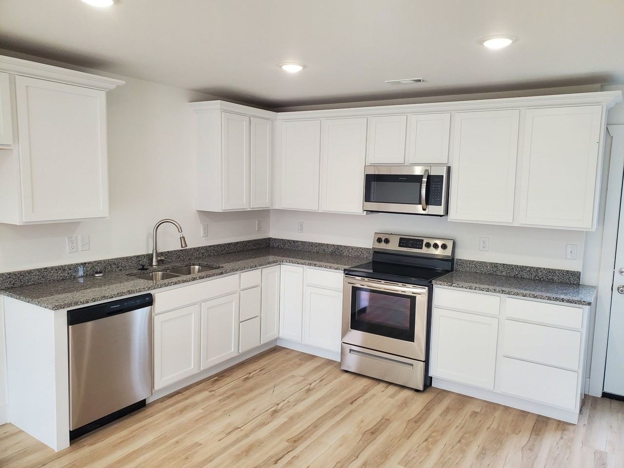 1205 Nedra Drive - Photo 4 of 12
