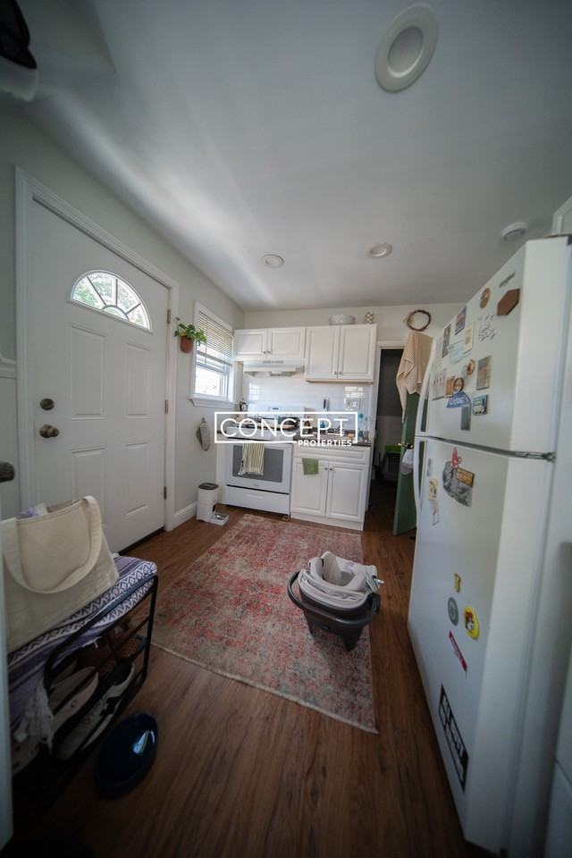 12 Richardson St #3 - Photo 2 of 12