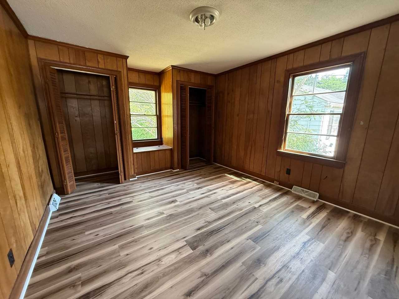 1107 Woodrow St S - Photo 6 of 8