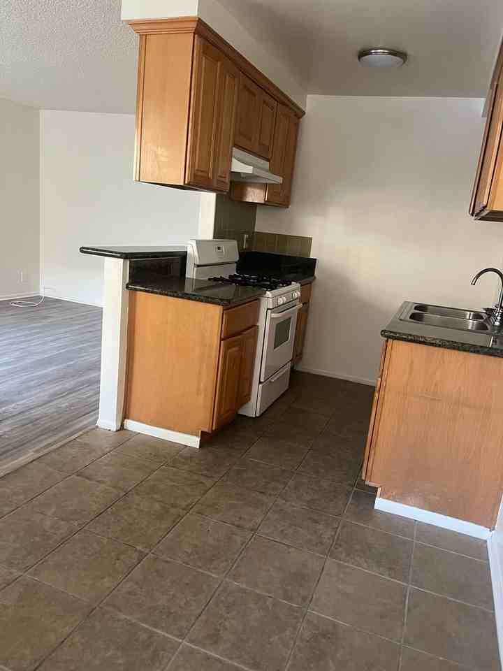 13921 YUKON LP - Photo 4 of 12