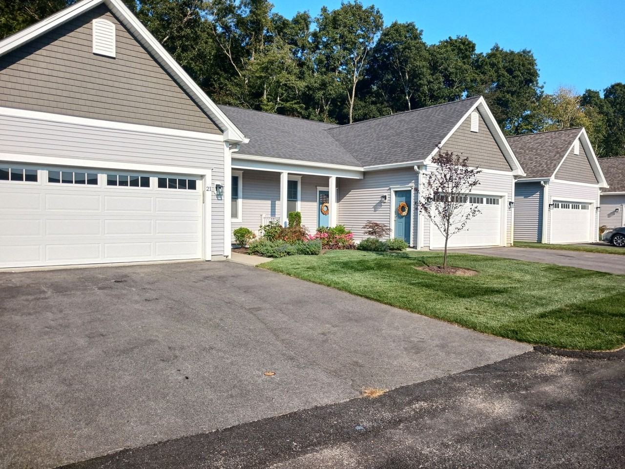 32 Sire Way - Photo 3 of 17