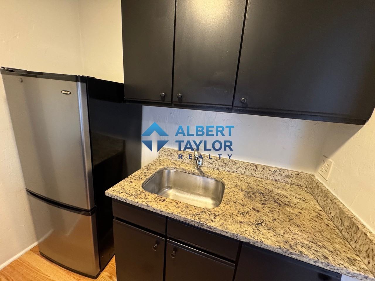6 Pembroke St #3 - Photo 6 of 26