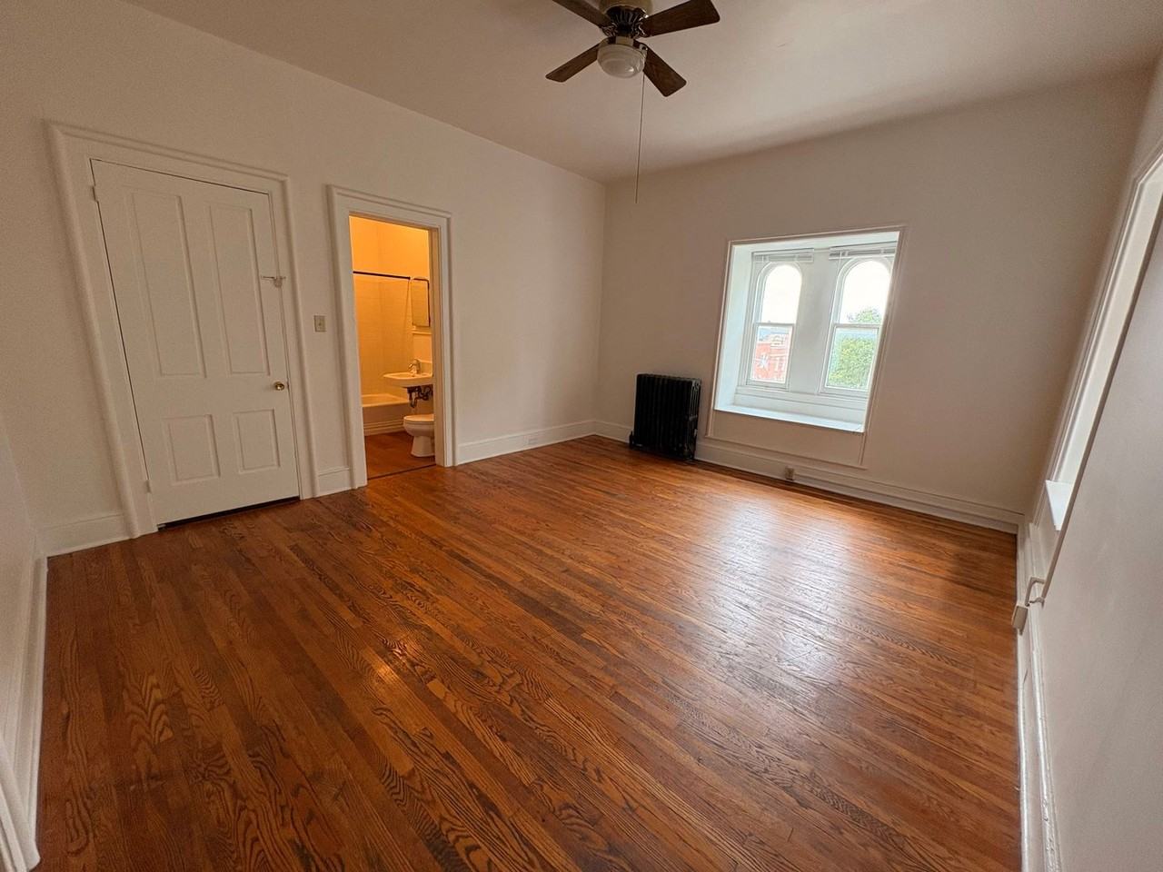 200 E Market St - Photo 3 of 6