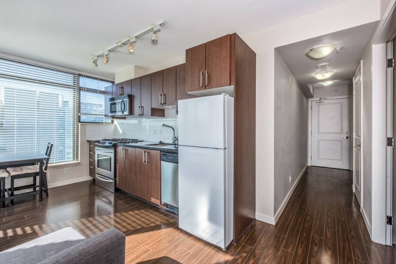 1068 Broadway W #1503 - Photo 6 of 18