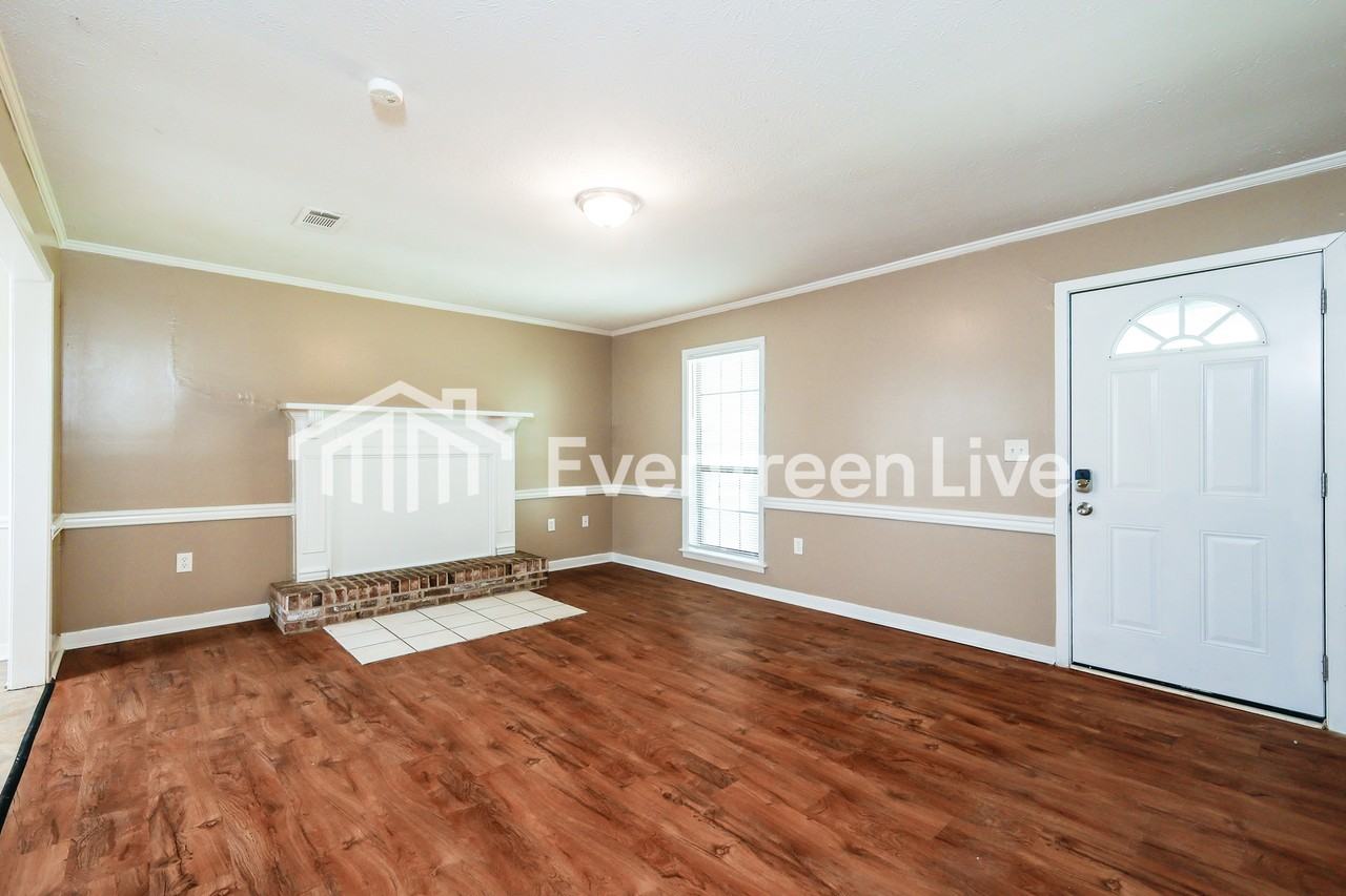 438 Terri Ln - Photo 3 of 15