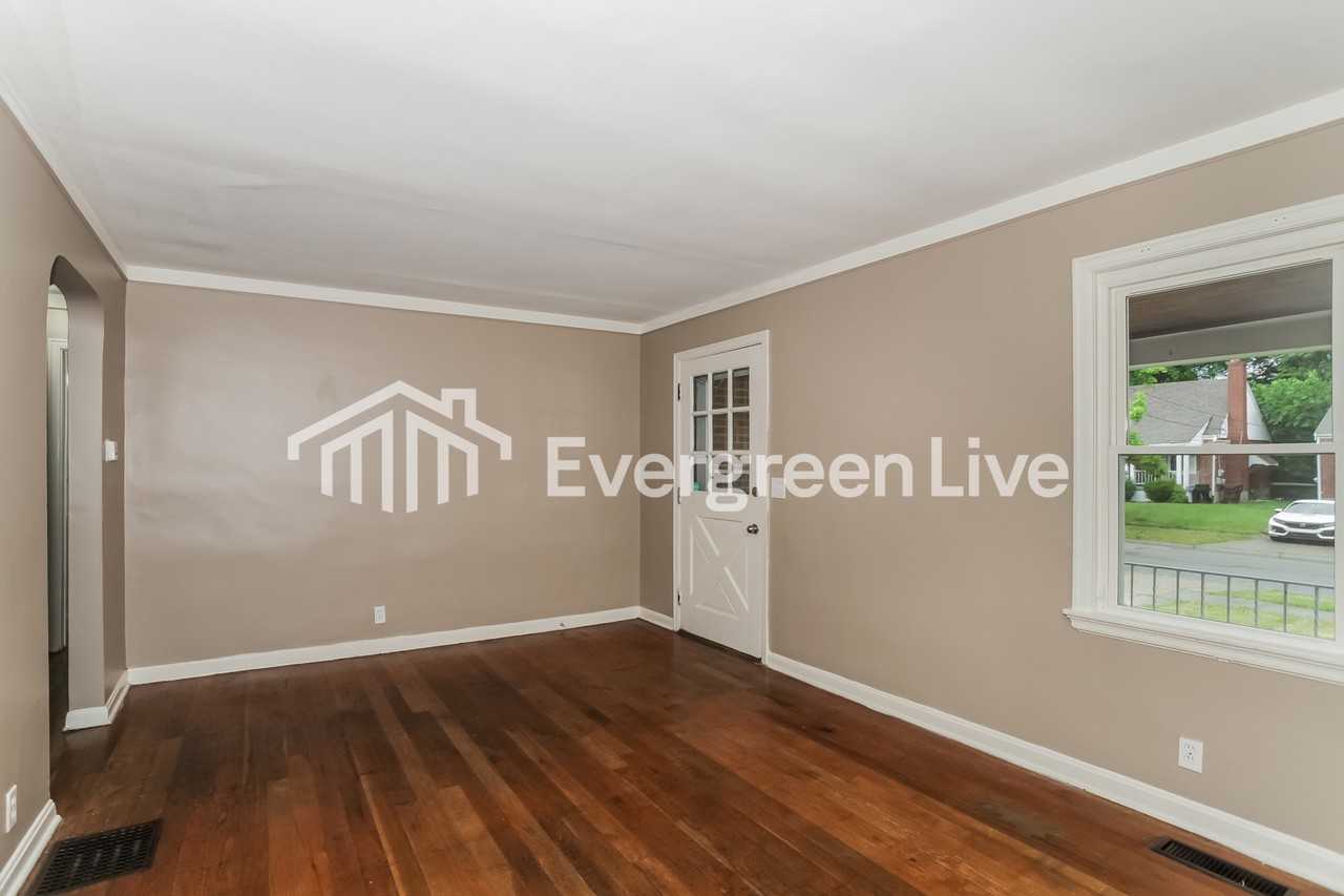 6923 Gloria Dr - Photo 4 of 15