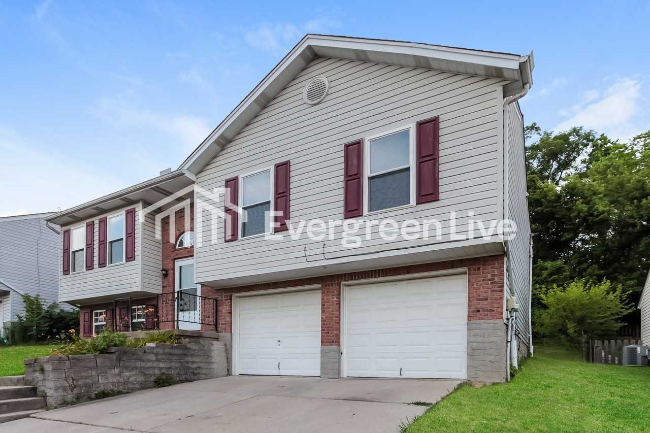 996 Venetian Ter - Photo 2 of 15