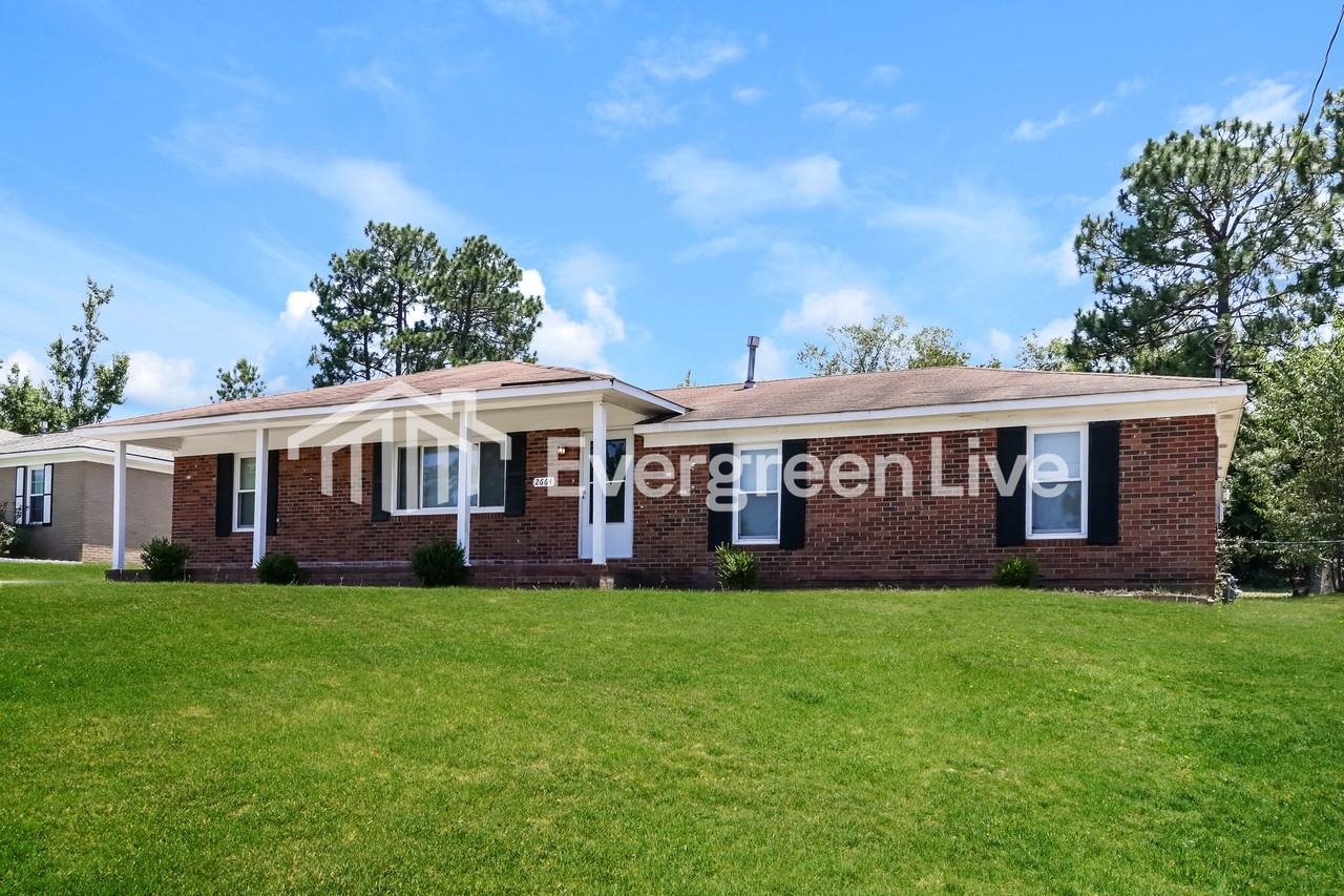 2664 Carrington Dr - Photo 2 of 15