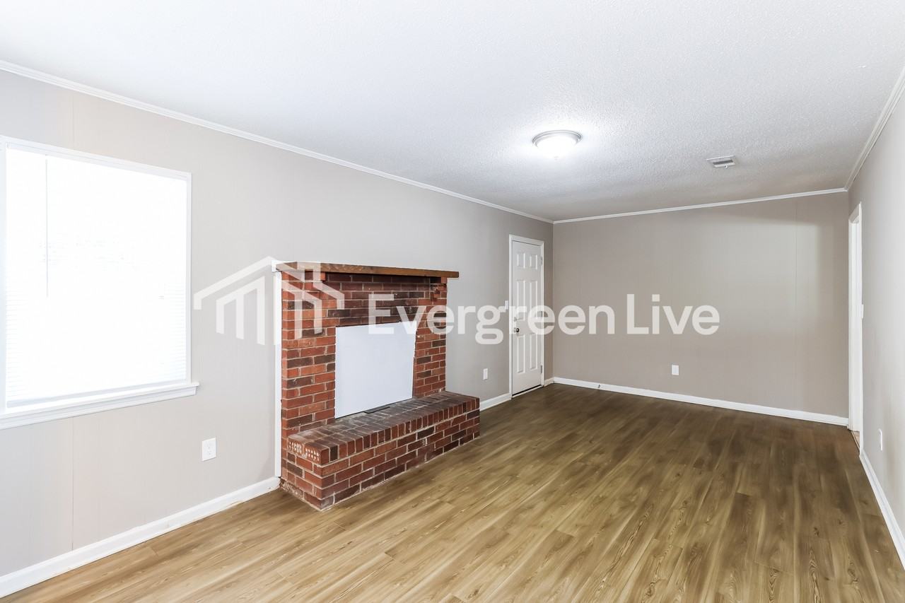 2664 Carrington Dr - Photo 3 of 15