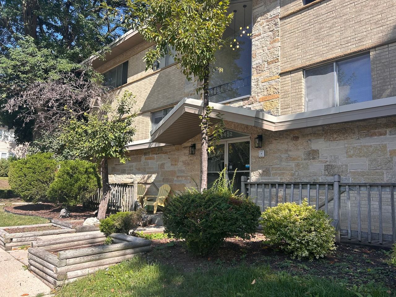 2492 N Murray Ave - Photo 4 of 7