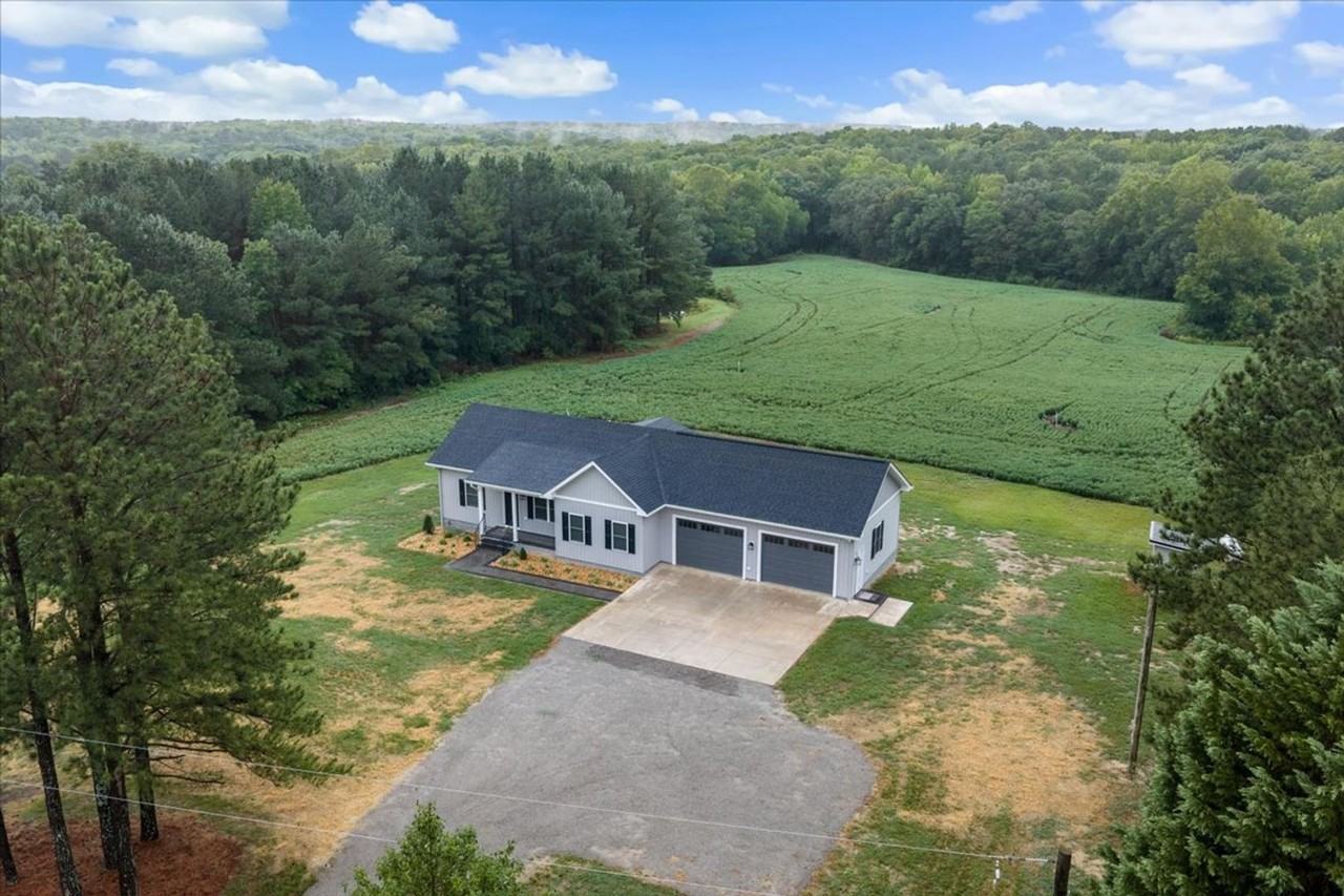 246 Magnolia Dr