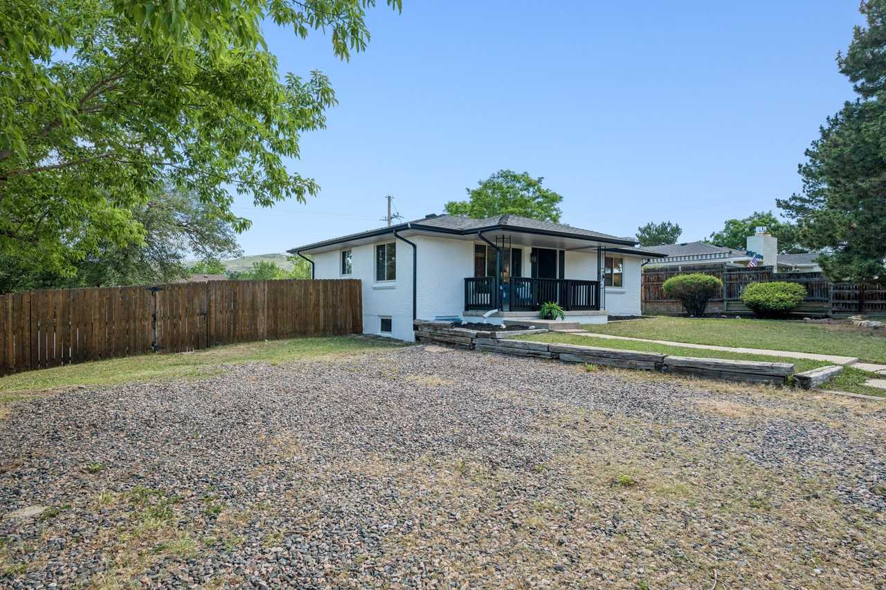 13906 W 7th Ave - Photo 7 of 24