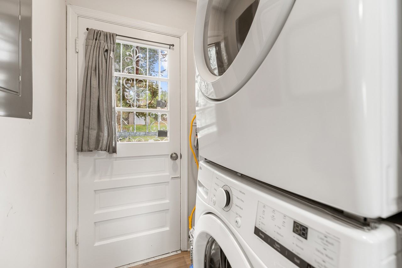 3900 73rd Ave #3900 - Photo 5 of 26