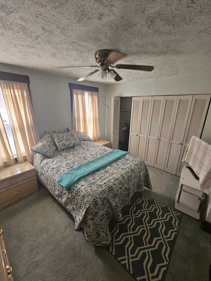 1237 Benton Ave - Photo 5 of 10