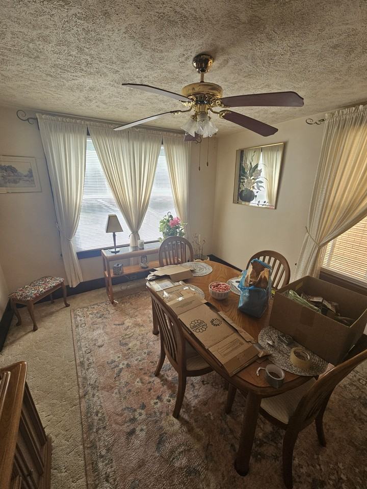 1237 Benton Ave - Photo 6 of 10