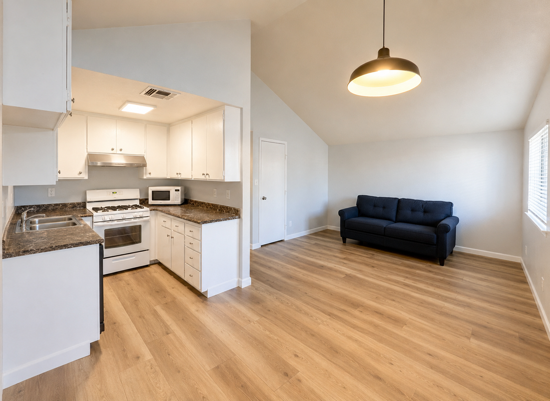 3127 Santa Cruz Way - Photo 2 of 7