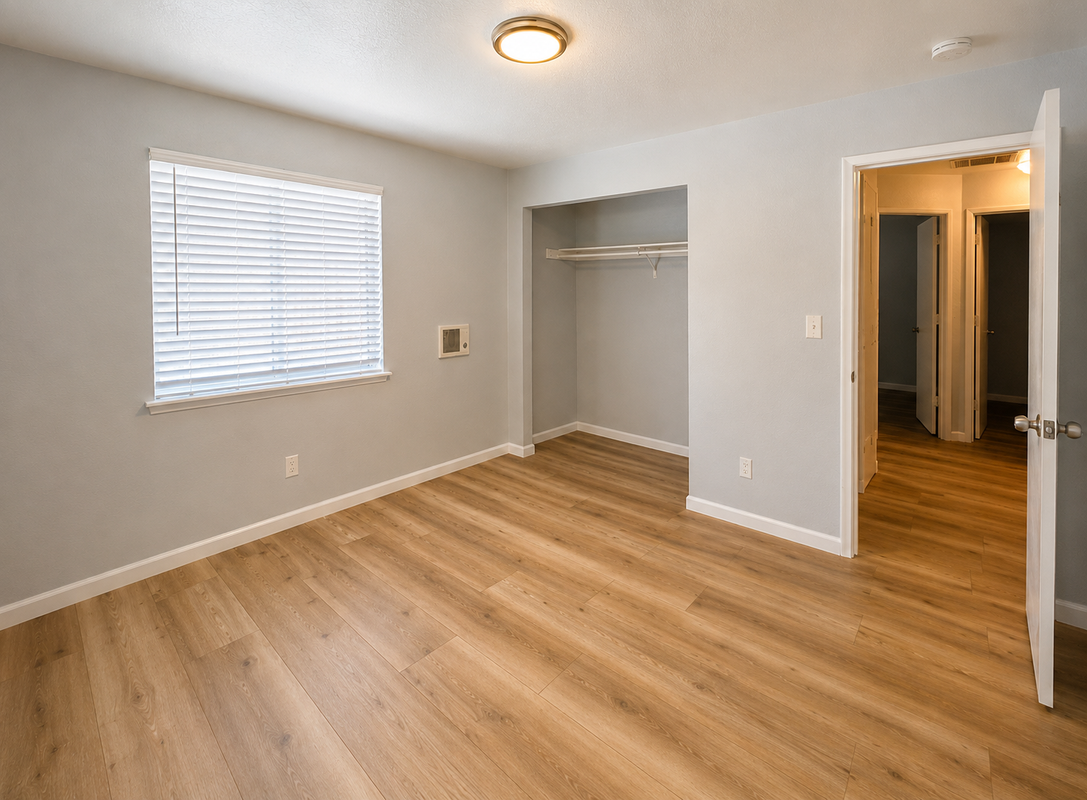 3127 Santa Cruz Way - Photo 3 of 7