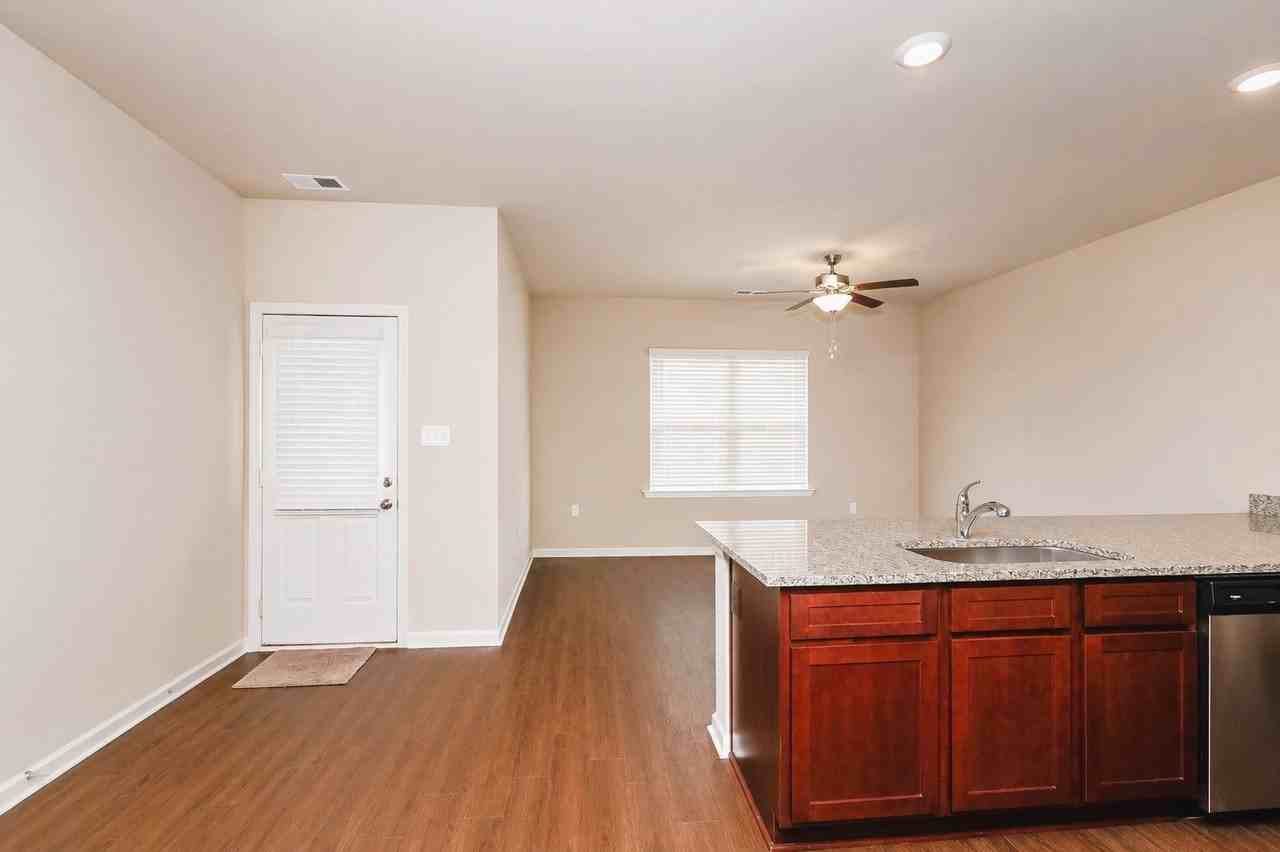 8079 Hagood St - Photo 7 of 17