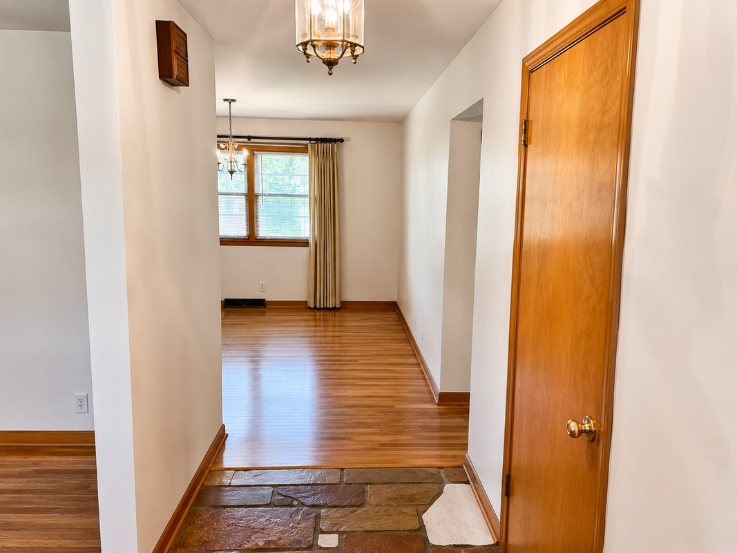321 S 70th Ave - Photo 3 of 13