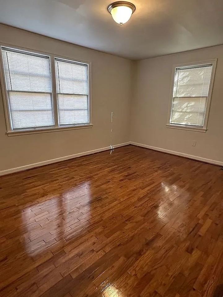 4250 Adams St - Photo 7 of 9