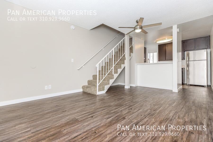 Lake Balboa Townhomes - Photo 6 of 9
