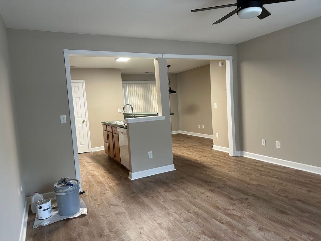 111B Laura Ln - Photo 3 of 20