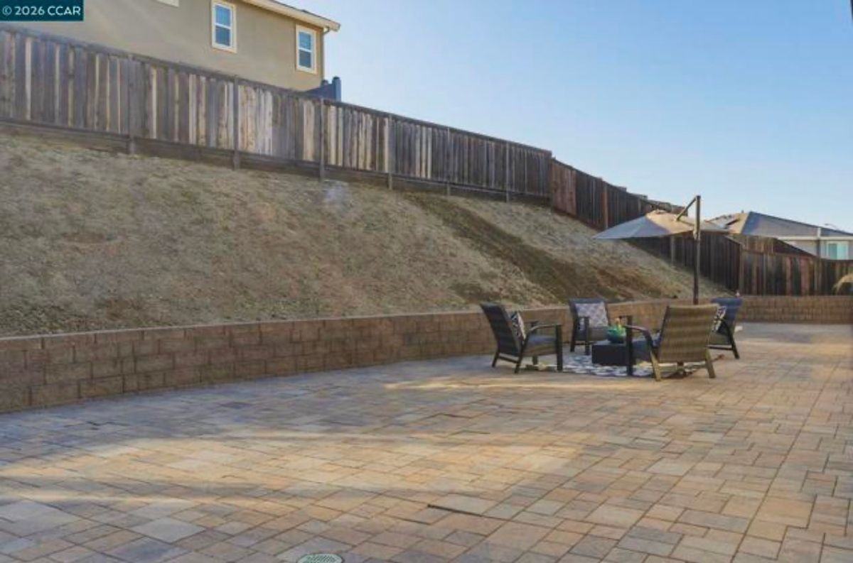 3042 Barranca Dr - Photo 4 of 17